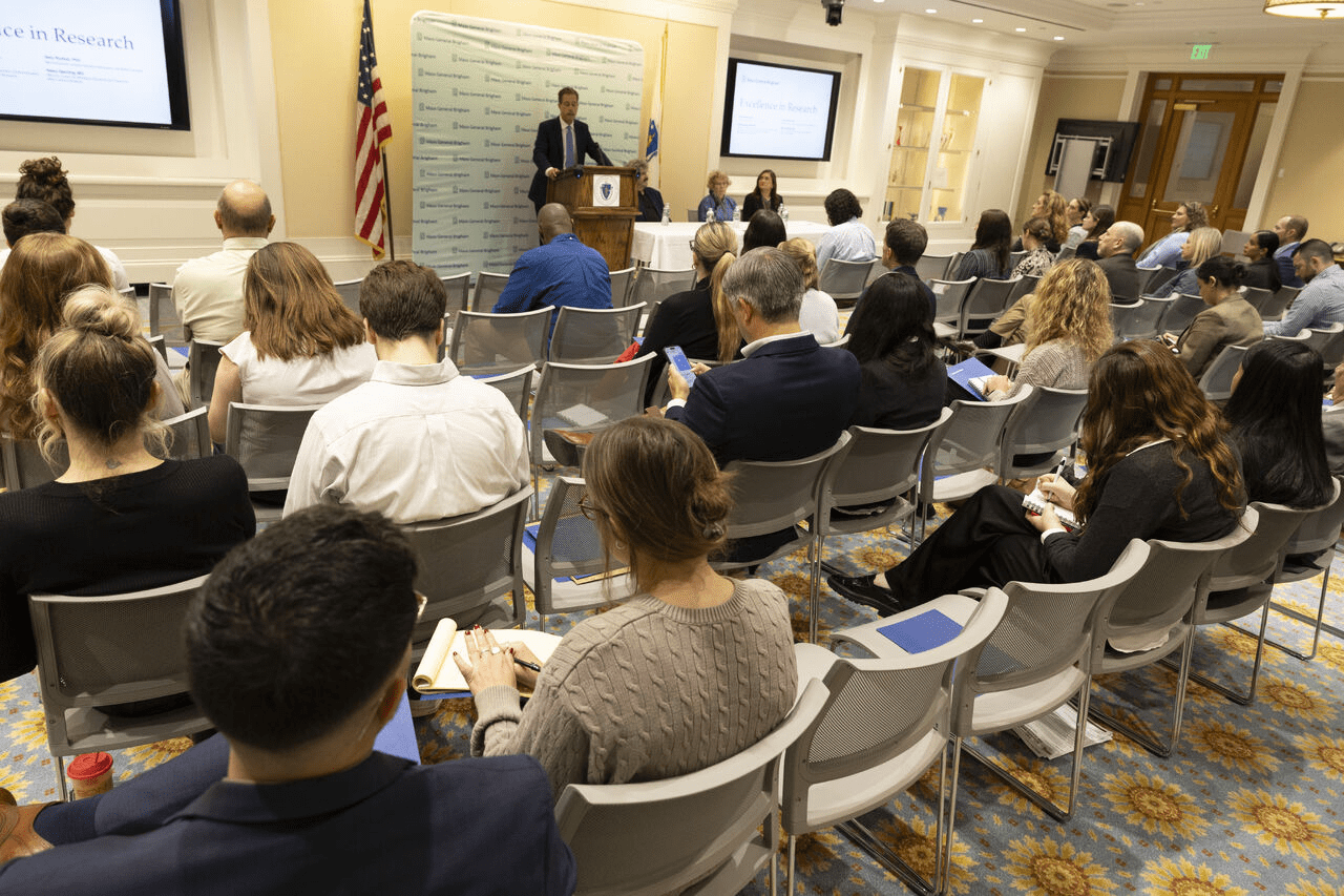state-house-audience